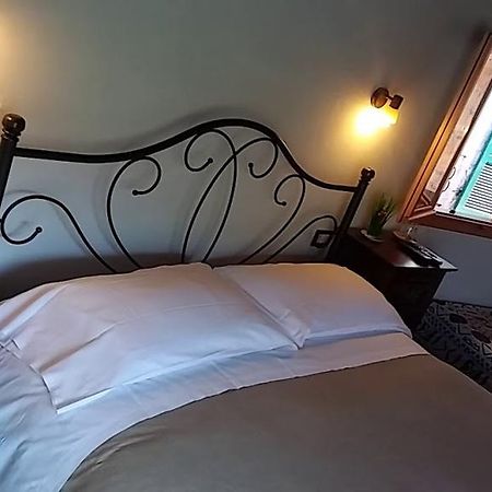 B&B Da Giua' Apricale Exteriör bild