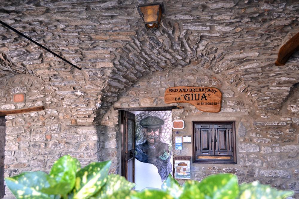 B&B Da Giua' Apricale Exteriör bild
